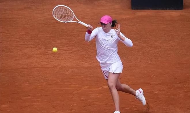 球迷口中开 球迷口中开